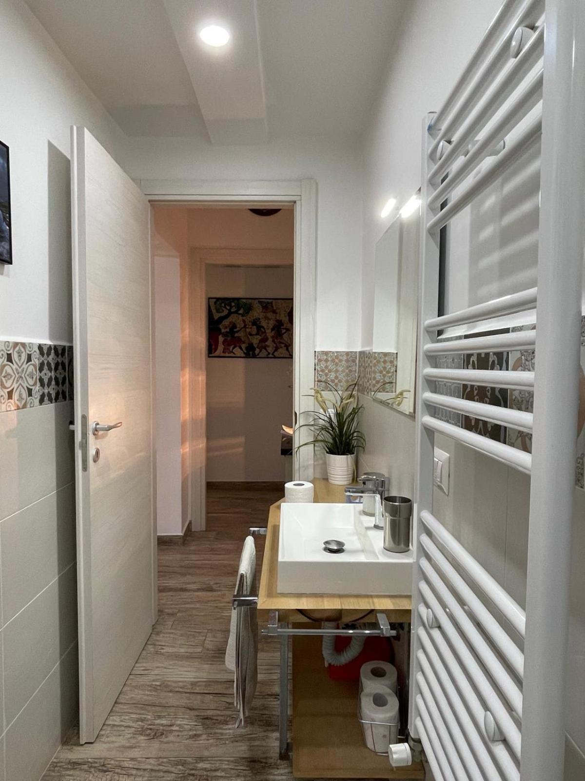 Garden House Apartment Rom