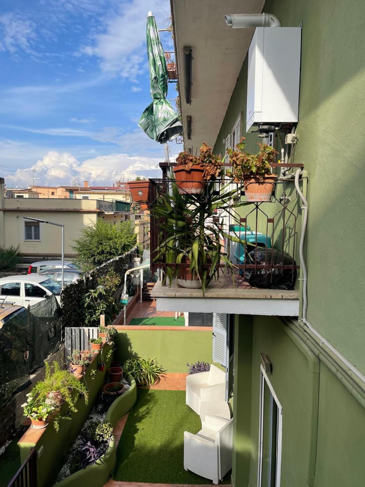 Garden House Apartment Rom